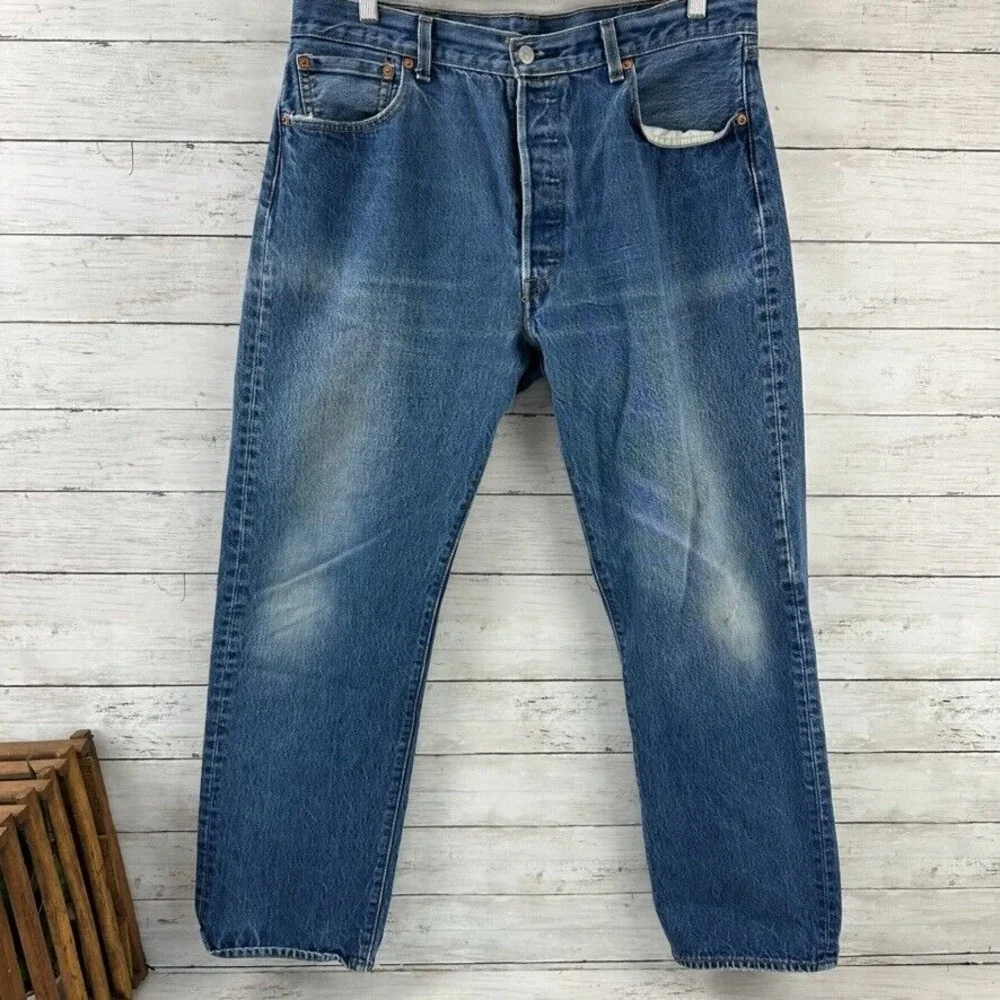 Levis 501 Denim Mens Jeans 38x34 blue Straight fit‎ button fly (Measures 35X30)